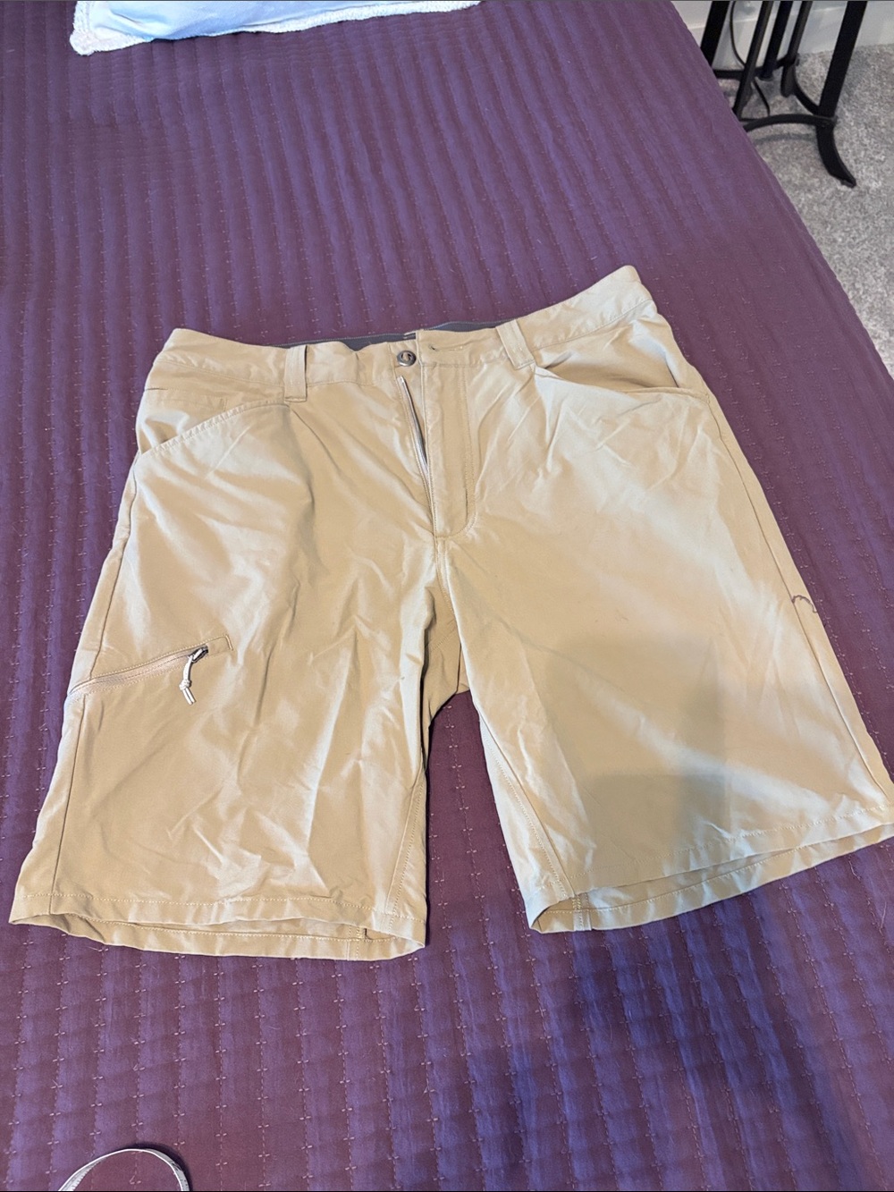 Patagonia Men's Khaki Cargo Shorts with Side Zip Pocket
